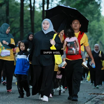 Runner Photo 7750281