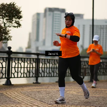 Runner Photo 7750283