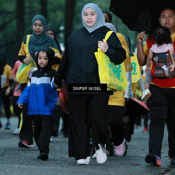 Runner Photo 7750287
