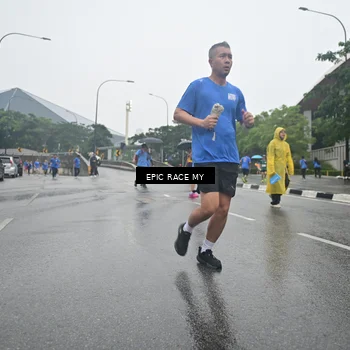 Runner Photo 7750288