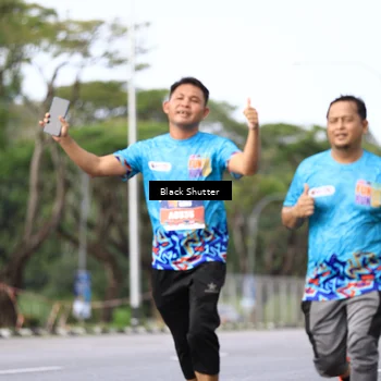 Runner Photo 7750306