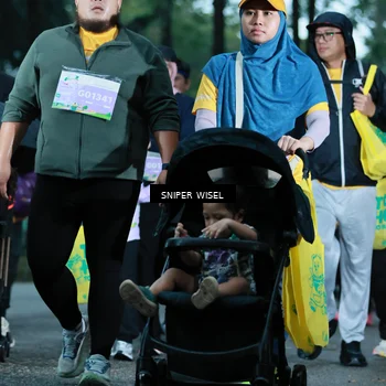 Runner Photo 7750318