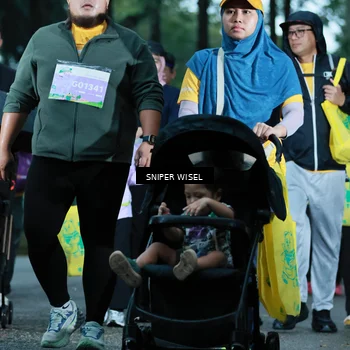 Runner Photo 7750322