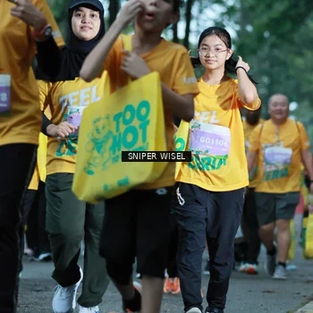 Runner Photo 7750328
