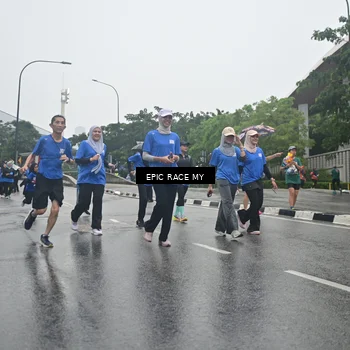Runner Photo 7750329