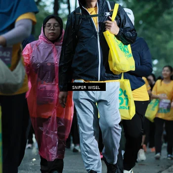 Runner Photo 7750330