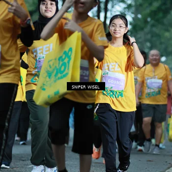 Runner Photo 7750335
