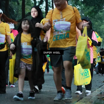 Runner Photo 7750339
