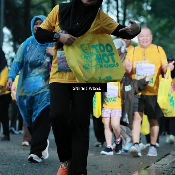 Runner Photo 7750341