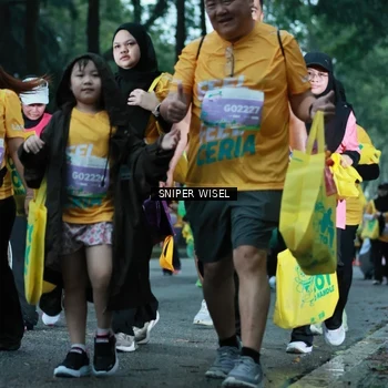 Runner Photo 7750347