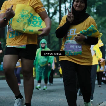 Runner Photo 7750351