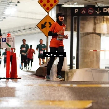 Runner Photo 7750354
