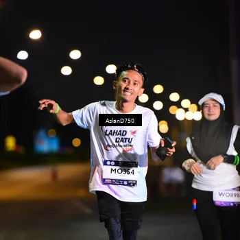 Runner Photo 7750355