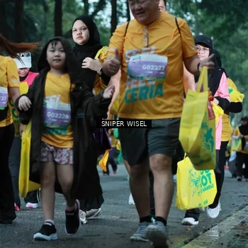 Runner Photo 7750360