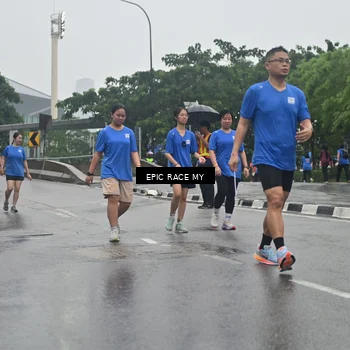 Runner Photo 7750361