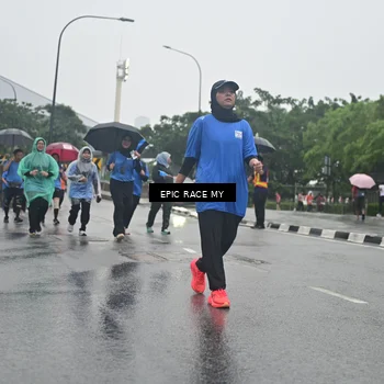 Runner Photo 7750369