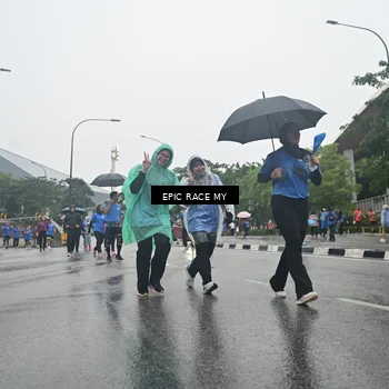 Runner Photo 7750392