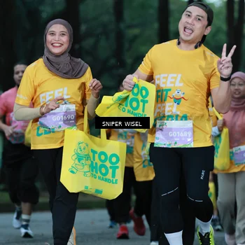 Runner Photo 7750400