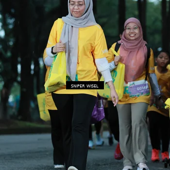 Runner Photo 7750413