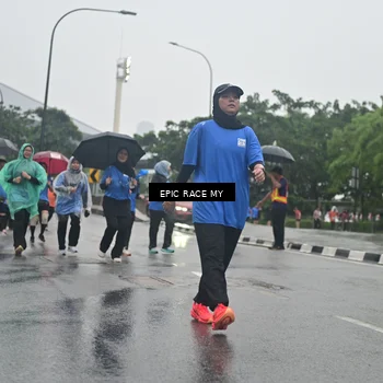 Runner Photo 7750415