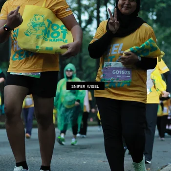 Runner Photo 7750416