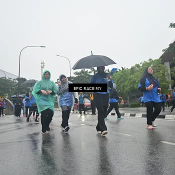 Runner Photo 7750424