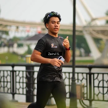 Runner Photo 7750446