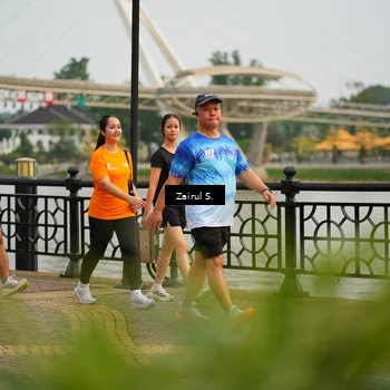Runner Photo 7750479