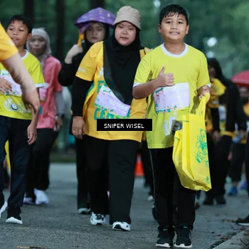 Runner Photo 7750480