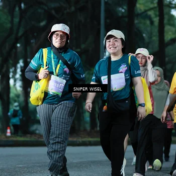 Runner Photo 7750481