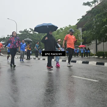 Runner Photo 7750489