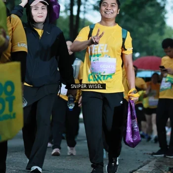 Runner Photo 7750491