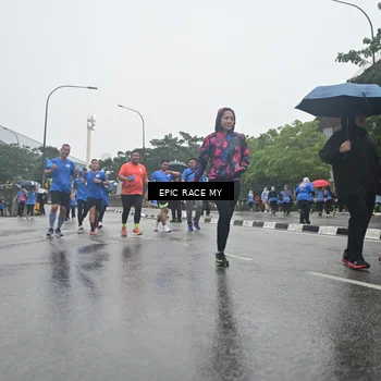 Runner Photo 7750493