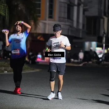 Runner Photo 7750497