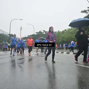 Runner Photo 7750525