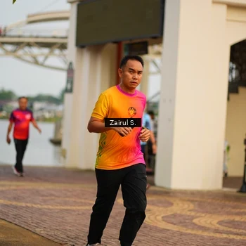 Runner Photo 7750534