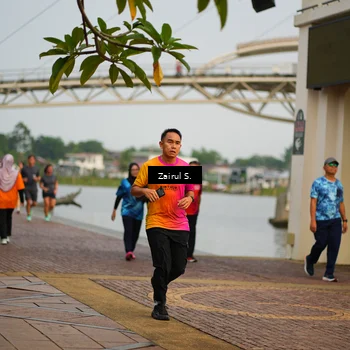 Runner Photo 7750541