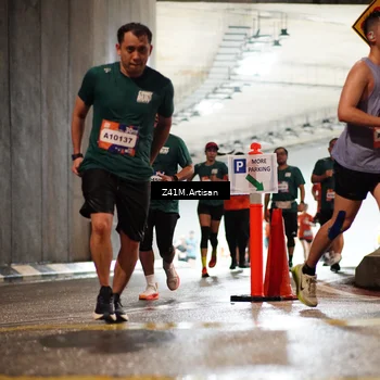 Runner Photo 7750551