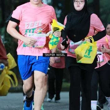 Runner Photo 7750568
