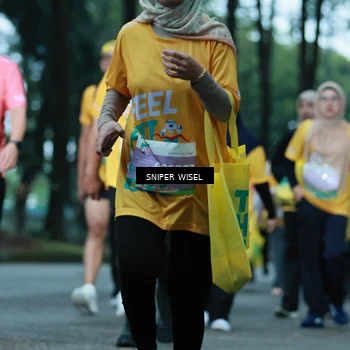 Runner Photo 7750579