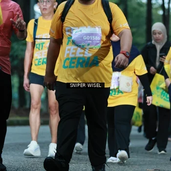Runner Photo 7750585