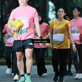 Runner Photo 7750590