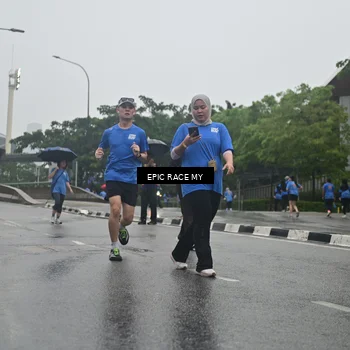 Runner Photo 7750598