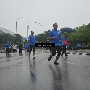 Runner Photo 7750603