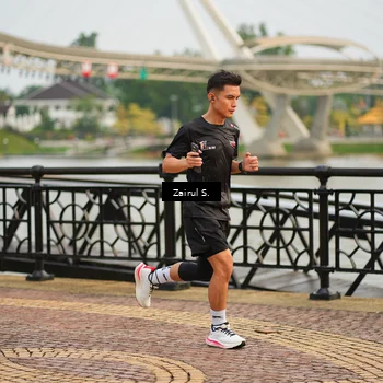 Runner Photo 7750618