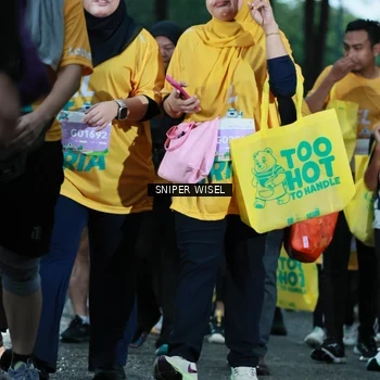 Runner Photo 7750625
