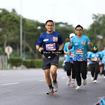Runner Photo 7750633