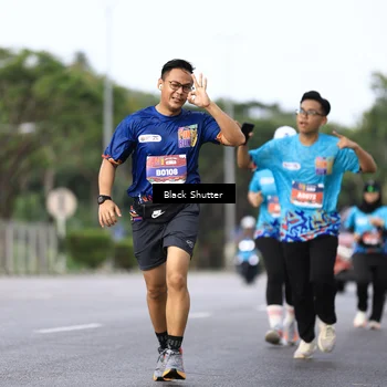 Runner Photo 7750636