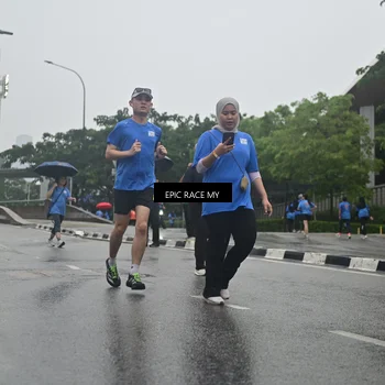 Runner Photo 7750638