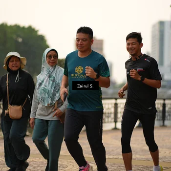 Runner Photo 7750645